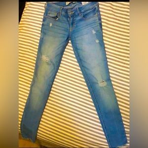 Hollister Super Skinny jeans w/26 L/31